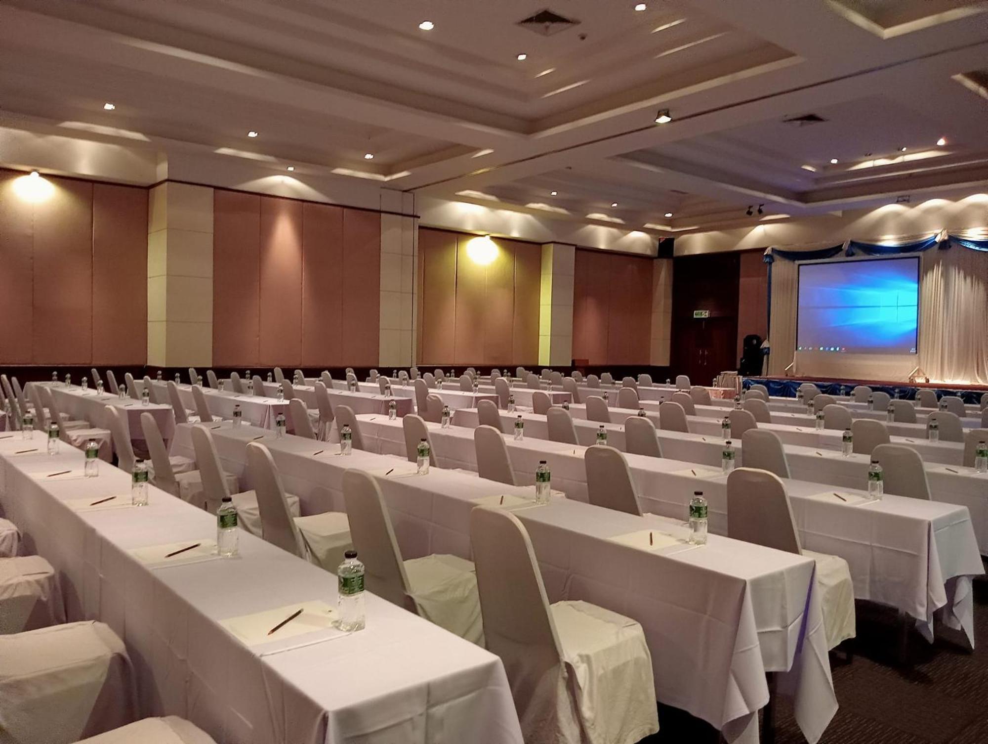 โรงแรม ซิตี้พาร์ค โคราช City Park Hotel Nakhonratchasima Exterior foto